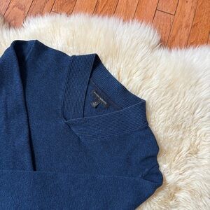 Banana Republic Heathered Blue V Neck Sweater
